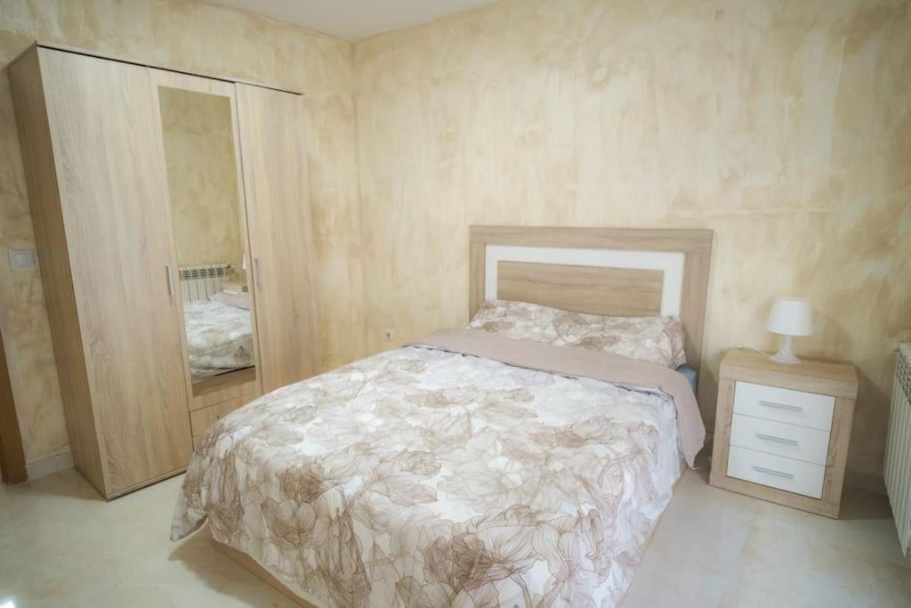 Piso Acogedor En Madrid Centro Apartamento Exterior foto